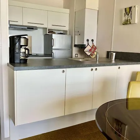 Eugenie - T2 Vue Bassin, Acces Direct Plage, Mae-8914 Apartament *